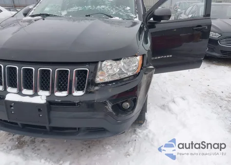 2015 Jeep Compass Sport z USA, uszkodzony, nr VIN 1C4NJDBB8FD437822